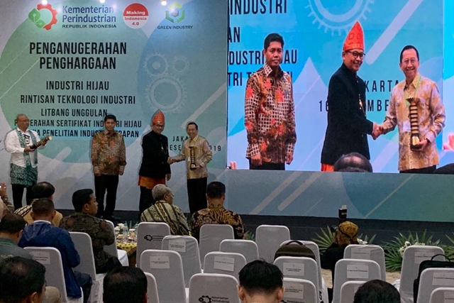 APP Sinar Mas Sabet Penghargaan Industri Hijau 2019